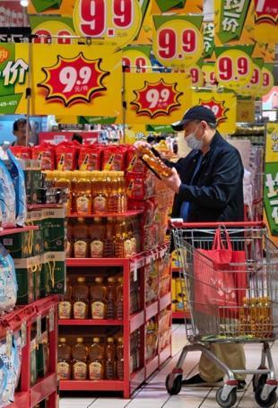 China consumer prices rise on Iran war oil squeeze