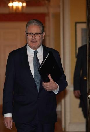 Starmer faces Labour Party leadership challenge