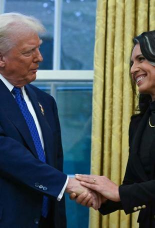 Trumps intelligence chief Tulsi Gabbard resigns