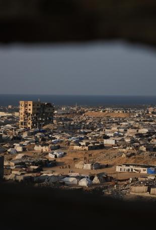Netanyahu orders army to take control of 70 percent of Gaza Strip