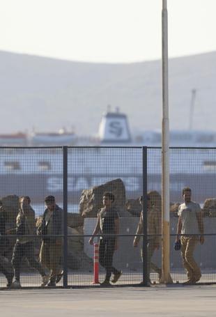 Greece reconsiders thousands of asylum cases