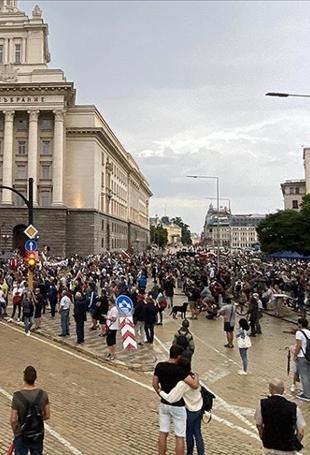 As crises balloon, so do EU nations deficits