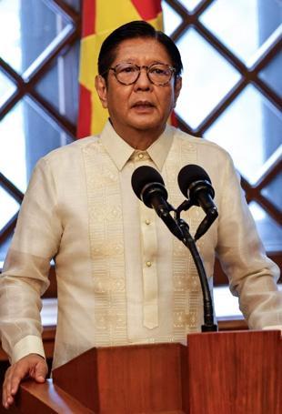 Philippine president urges senators to end boycott