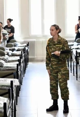 Greek army welcomes first female volunteers