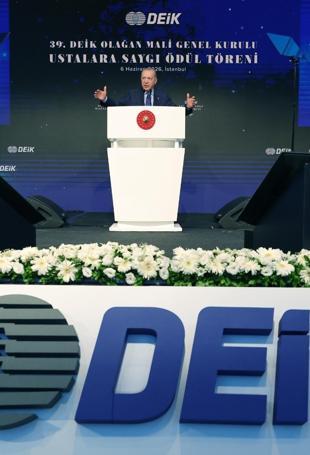 Erdoğan calls on global firms to manage operations from Türkiye