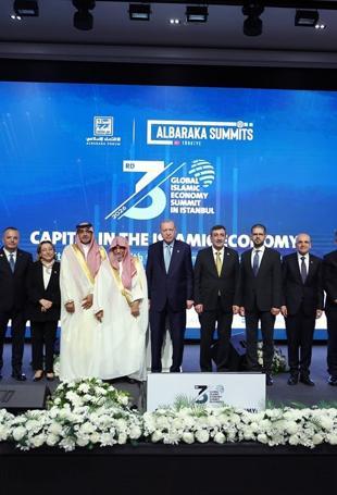 Turkish VP urges stronger role for Islamic finance