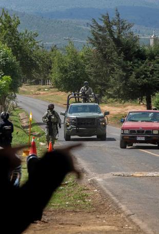 Five police shot dead in cartel-plagued Mexican state