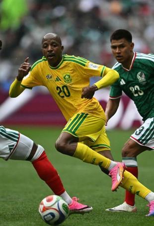 Co-hosts Mexico kick off World Cup with dramatic victory
