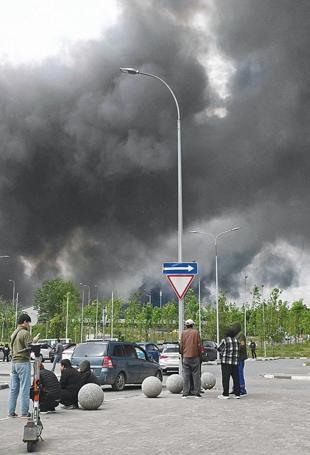 Ukraine sets Moscow refinery ablaze in biggest attack in years