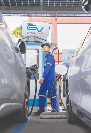 Chinese EVs boom in developing markets, but charging networks lag
