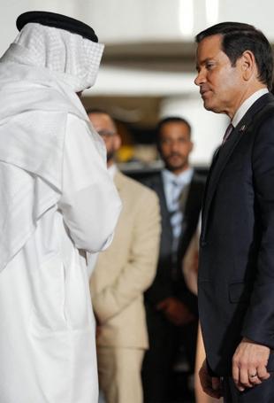 US promises to protect Gulf states interests in Iran talks
