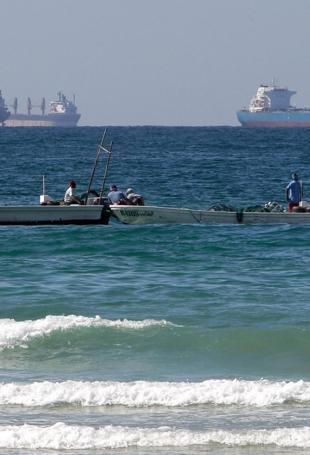 Iran says held first meeting with Oman on managing Hormuz
