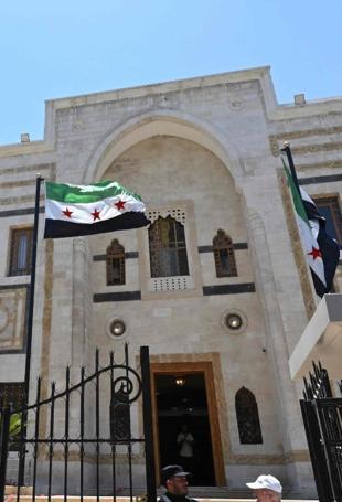 Syrias president finalizes first post-Assad