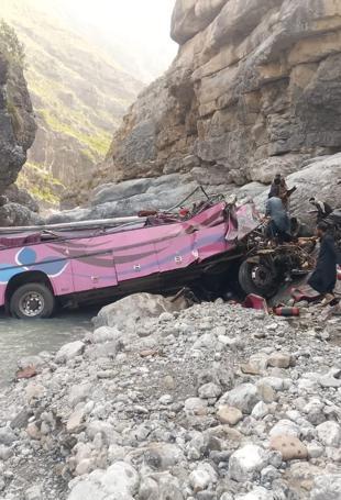 At least 40 dead after bus falls into ravine in western Pakistan