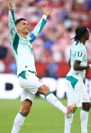 World Cup starts now as Spain, Portugal clash in last 16