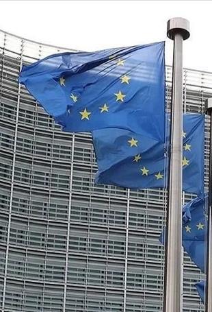 Growing list of countries move to ban social media for children