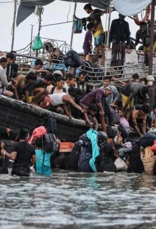 Over 500 feared dead as 2 boats carrying Rohingya refugees capsize