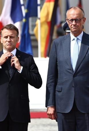 Germany, France meet for key defense talks after jet project collapse
