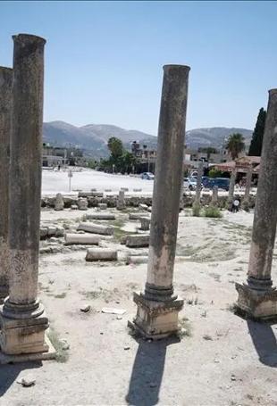UNESCO weighs endangered status for threatened sites