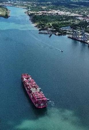 Panama bids to regain control of strategic oil pipeline