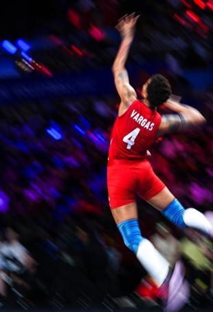 Vargas leads Türkiye past China into VNL final