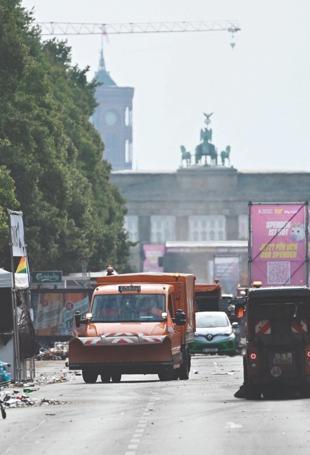 German manhunt after deadly car ramming near Berlin Gay Pride