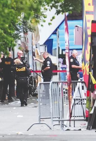 Shooting kills three, wounds four in Seattle