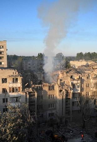 Russian strikes kill at least 8, wound more across Ukraine