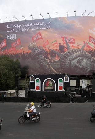 Trump says Iran facing last chance before decapitation