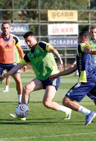 Fenerbahçe aims for Champions League playoff spot