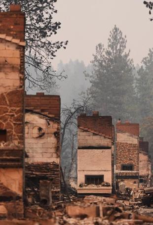Arson suspect arrested as US northwest battles wildfires