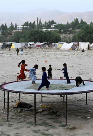 Afghan child malnutrition surges, UN says