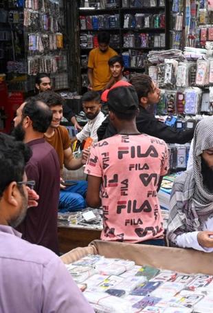 Pakistan restricts international media reporting outside main cities