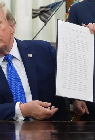 US unveils 15 percent tariff on polysilicon products