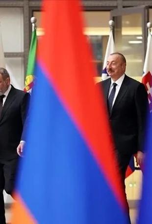 Aliyev, Pashinyan discuss peace process on summit anniversary