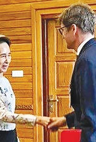 Myanmar rebuffs ASEAN call to free Suu Kyi