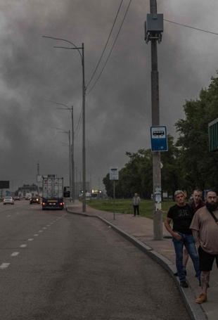 Russian barrage on Ukraine kills 9, wounds dozens
