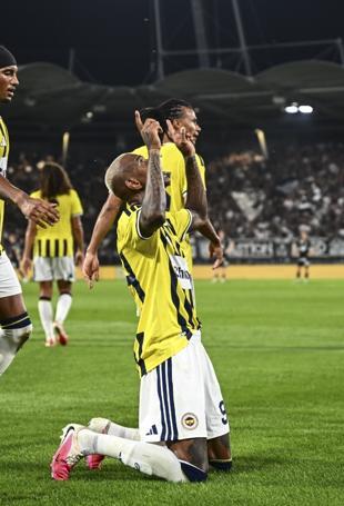 Fenerbahçe to clash with Lyon for Champions League spot