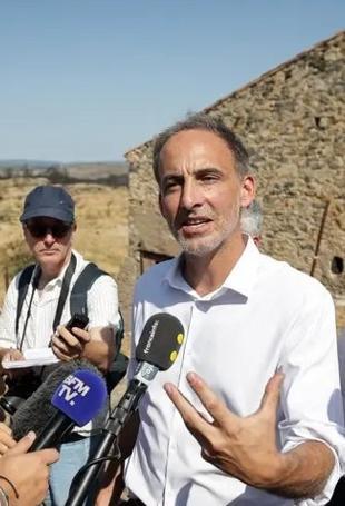 Centre-left Glucksmann to enter Frances crowded presidential race