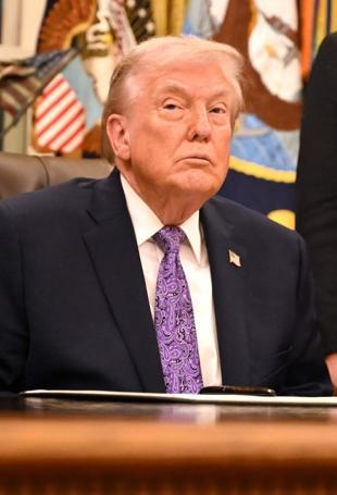Trump says Strait of Hormuz cleared of mines, warns Iran of zero tolerance