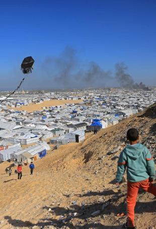 Israeli threats leave Gaza children afraid to fly kites