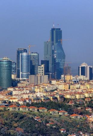 Business groups welcome medium-term program