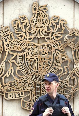 Moscow arrests British embassy security guard