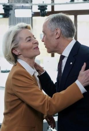 Canada seeks closer EU ties to ease reliance on US