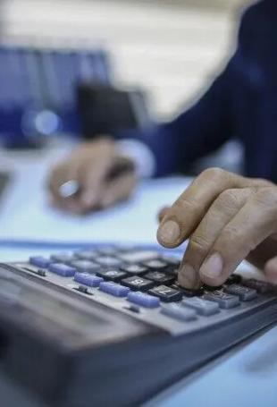 Services output rises 3 pct in July