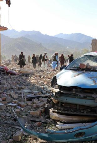 Pakistan strikes Afghanistan, Kabul reports civilian deaths