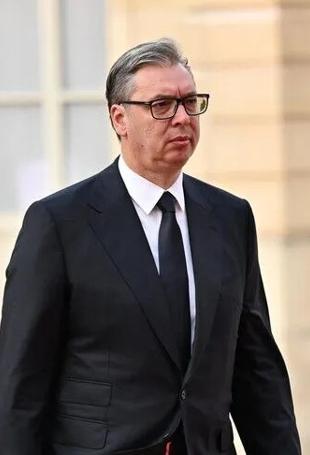 Serbia’s Vucic resigns ahead of October election