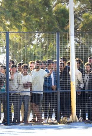 Greece eyes migrant return hub in Africa