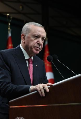 Erdoğan pledges market reforms amid fund probe