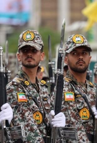 Iran FM rejects military solution to conflict with US